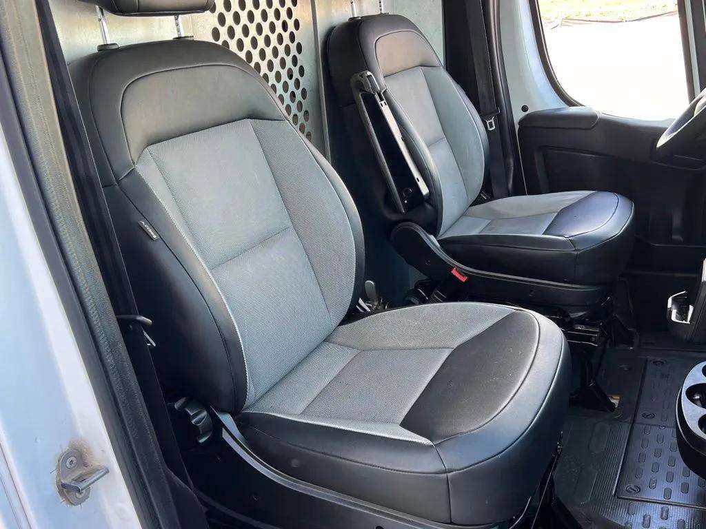 Used 2023 RAM ProMaster 2500 w/ Driver Convenience Group FWD image 27