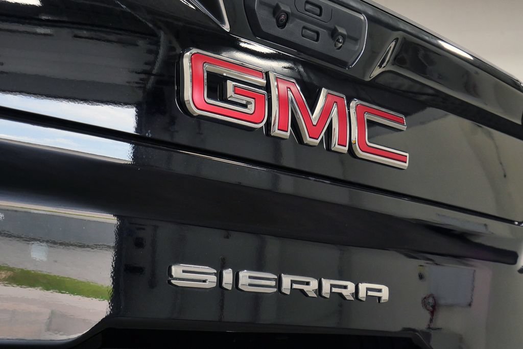 Used 2024 GMC Sierra 2500 SLT AWD/4WD image 9