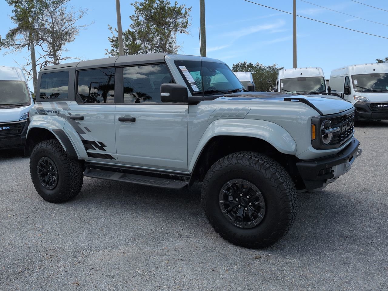 Used 2024 Ford Bronco Raptor AWD/4WD image 2