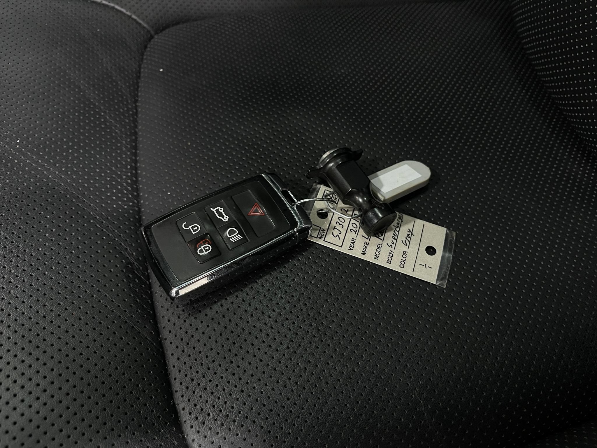 Used 2019 Land Rover Range Rover Supercharged AWD/4WD image 37
