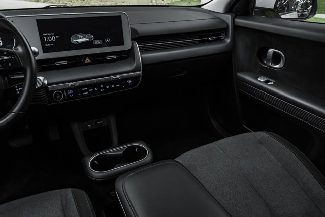 Certified 2024 Hyundai Ioniq 5 SEL image 25
