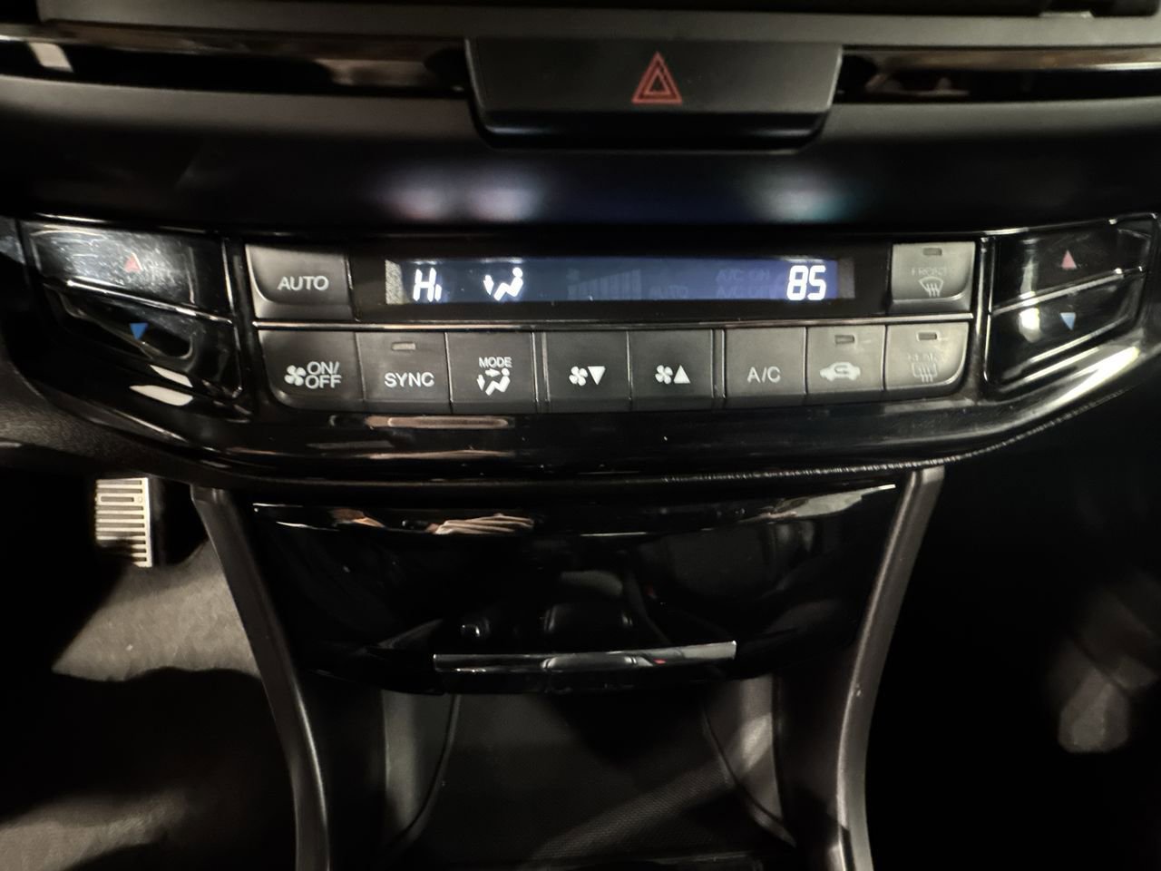 Used 2017 Honda Accord Sport image 25