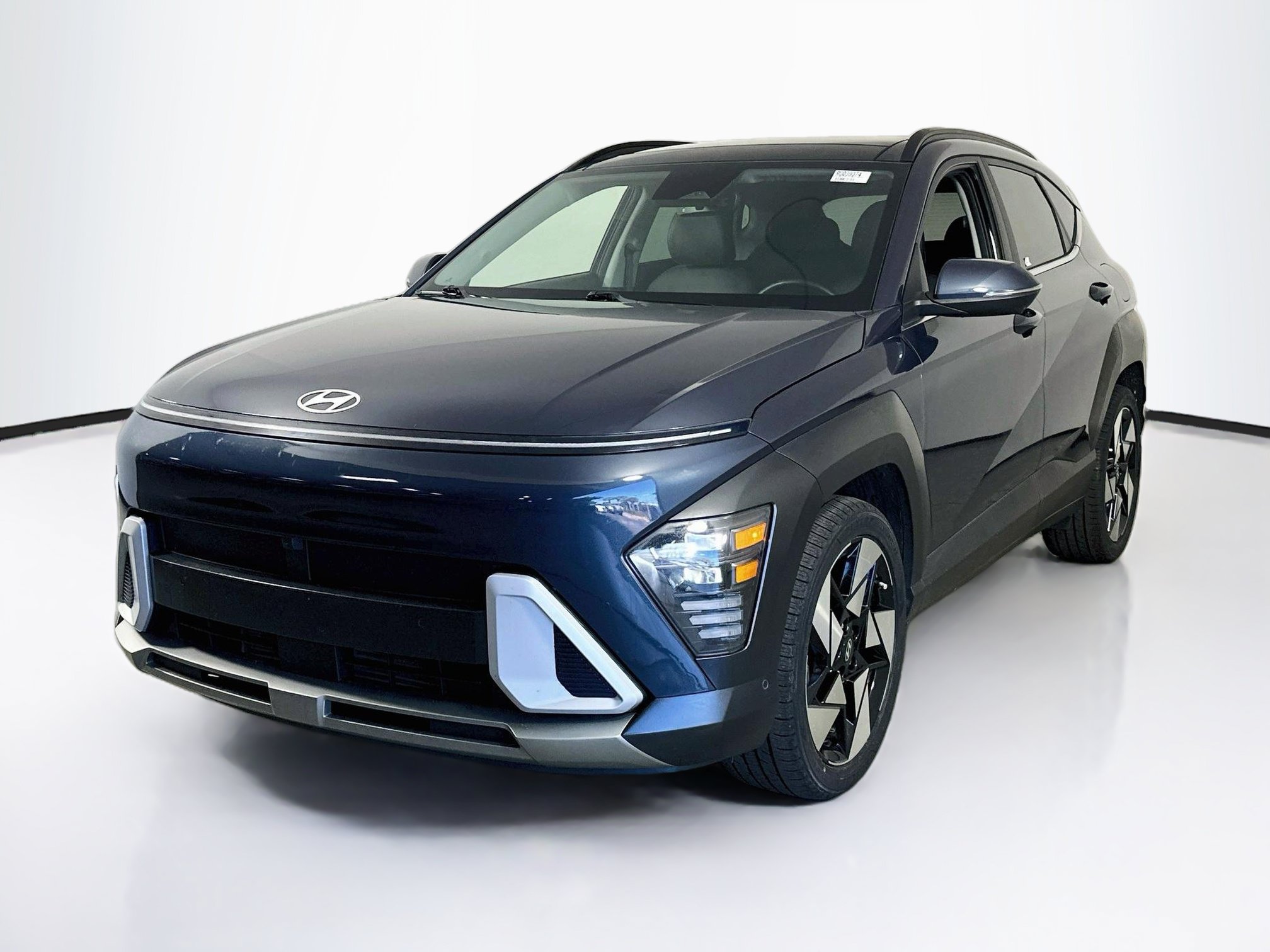 Used 2024 Hyundai Kona Limited FWD image 1