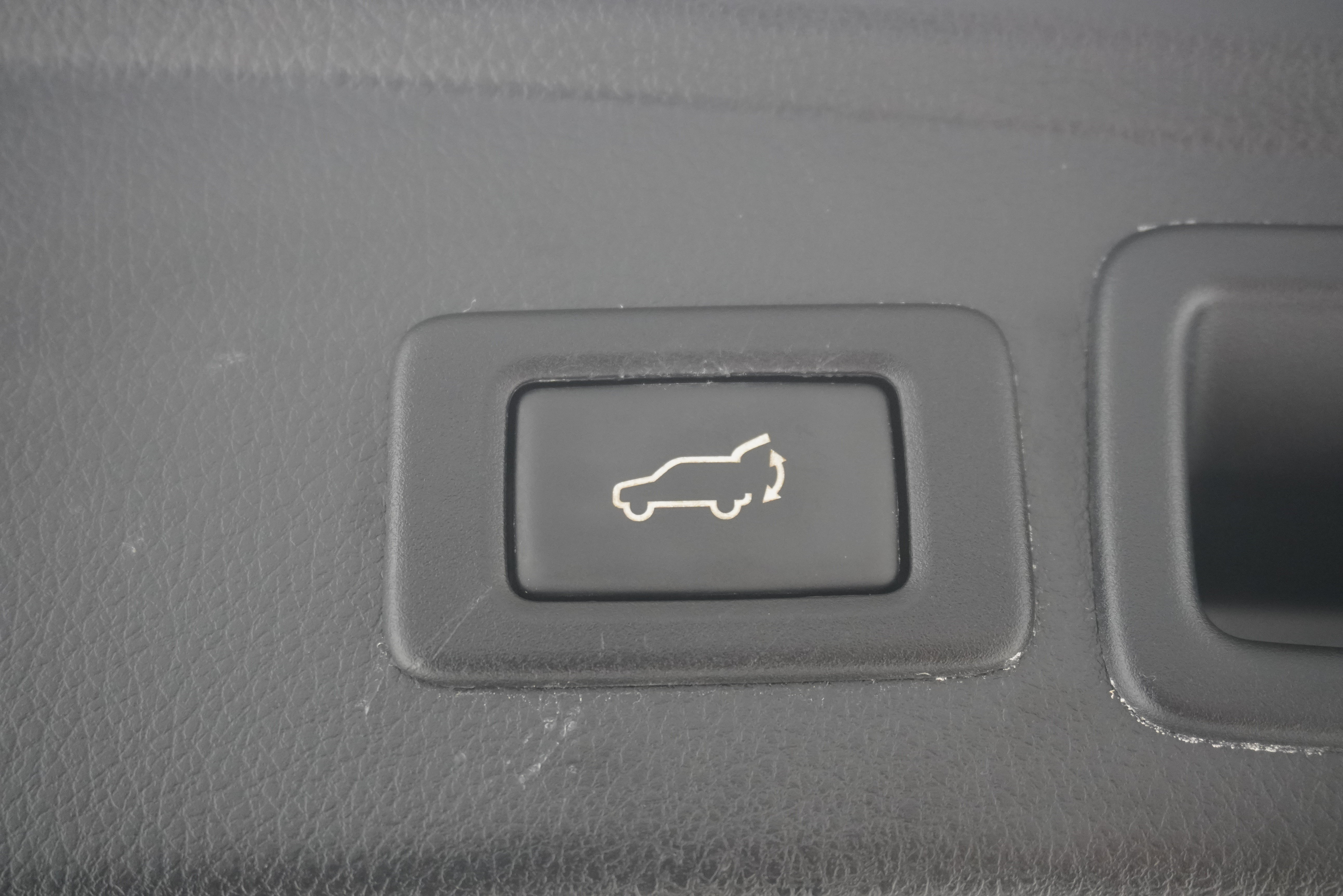 Used 2015 Subaru Forester 2.5i Limited w/ Popular Package #2 AWD/4WD image 26