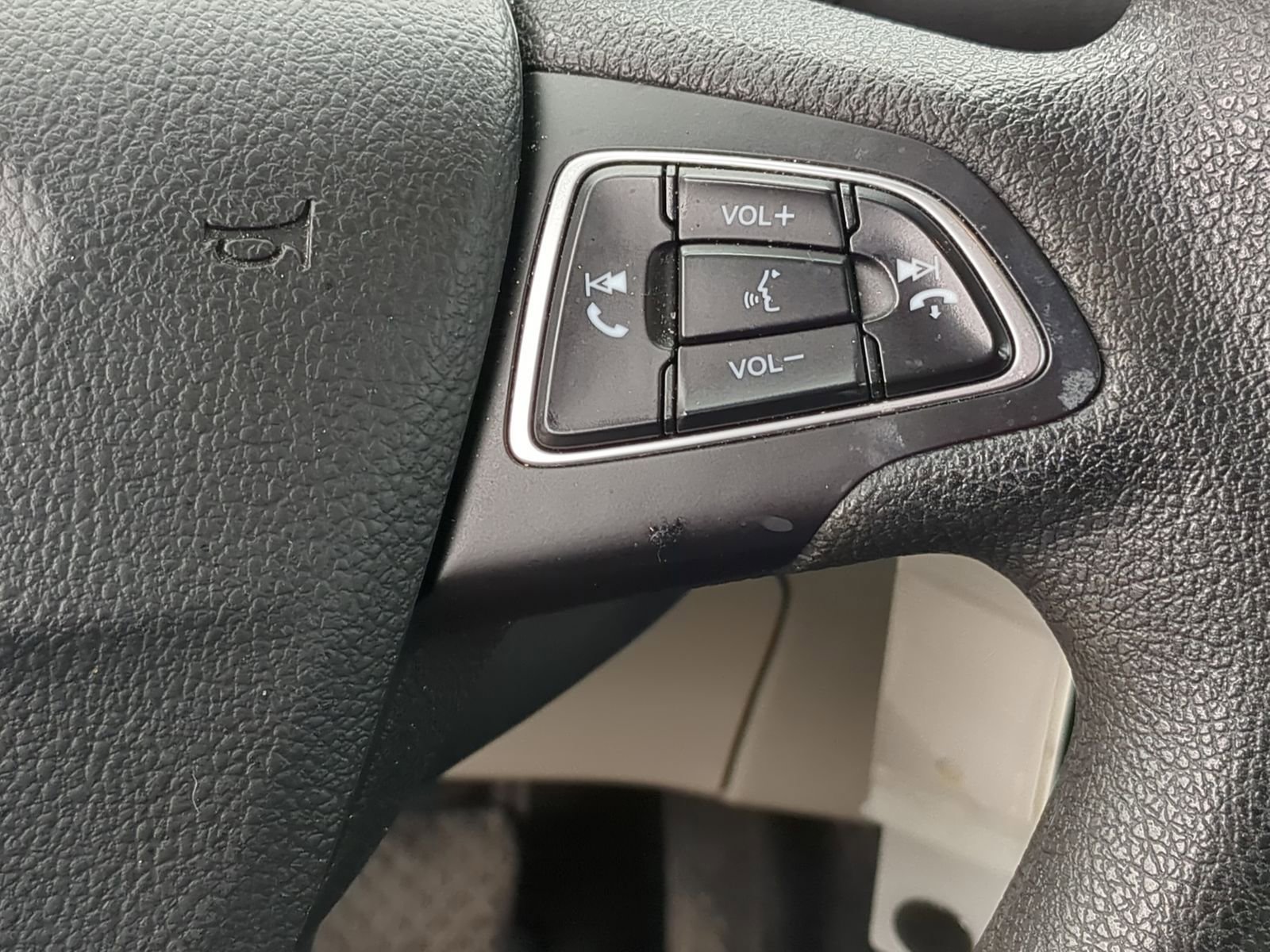 Used 2021 Ford EcoSport S image 27