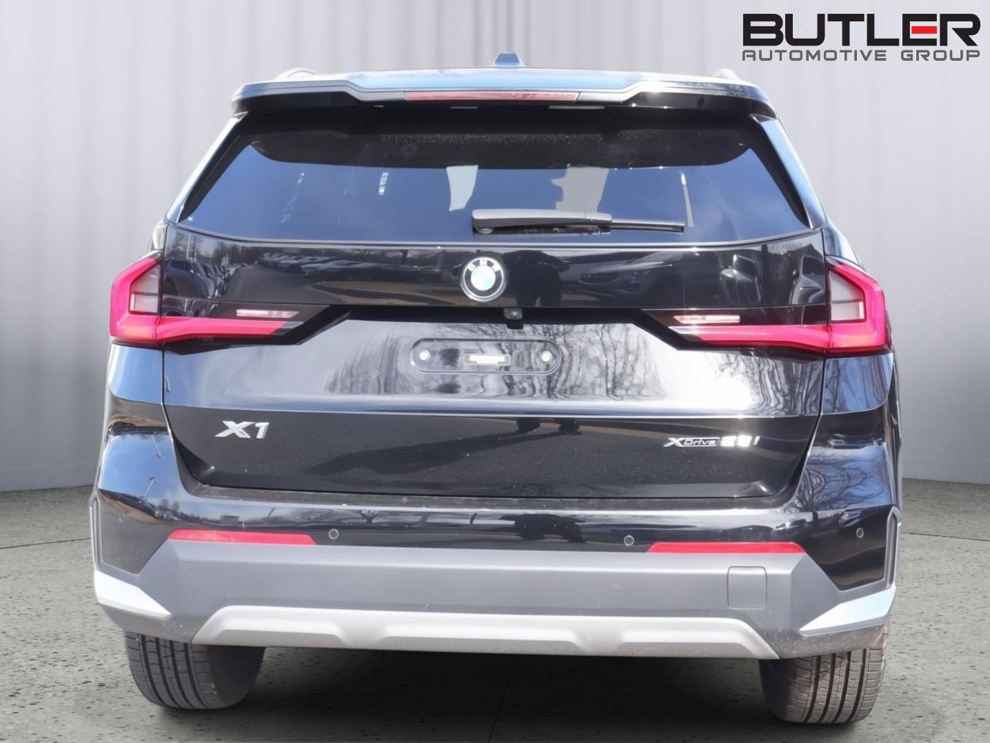 Used 2023 BMW X1 xDrive28i image 6