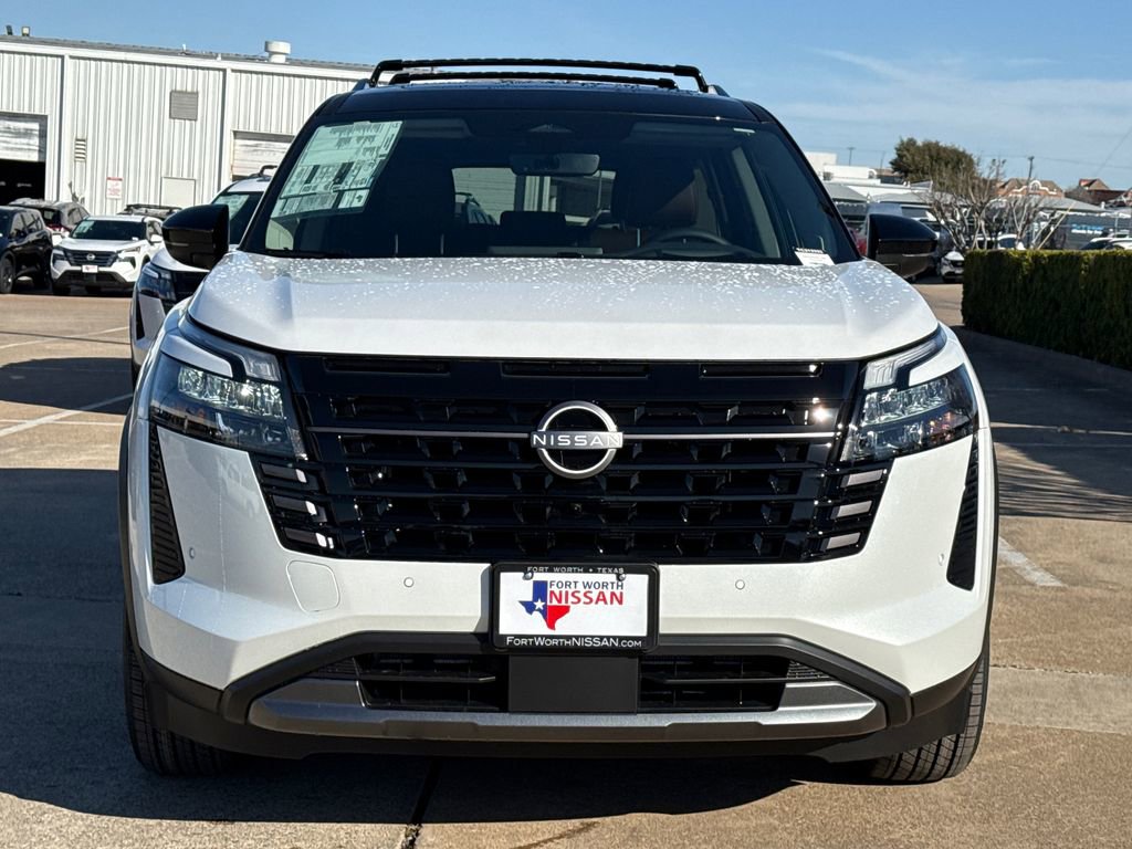 New 2026 Nissan Pathfinder Platinum image 3