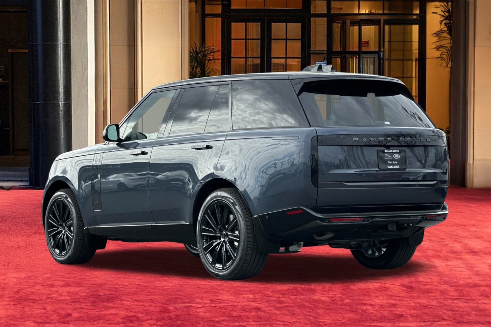 New 2026 Land Rover Range Rover SE image 4