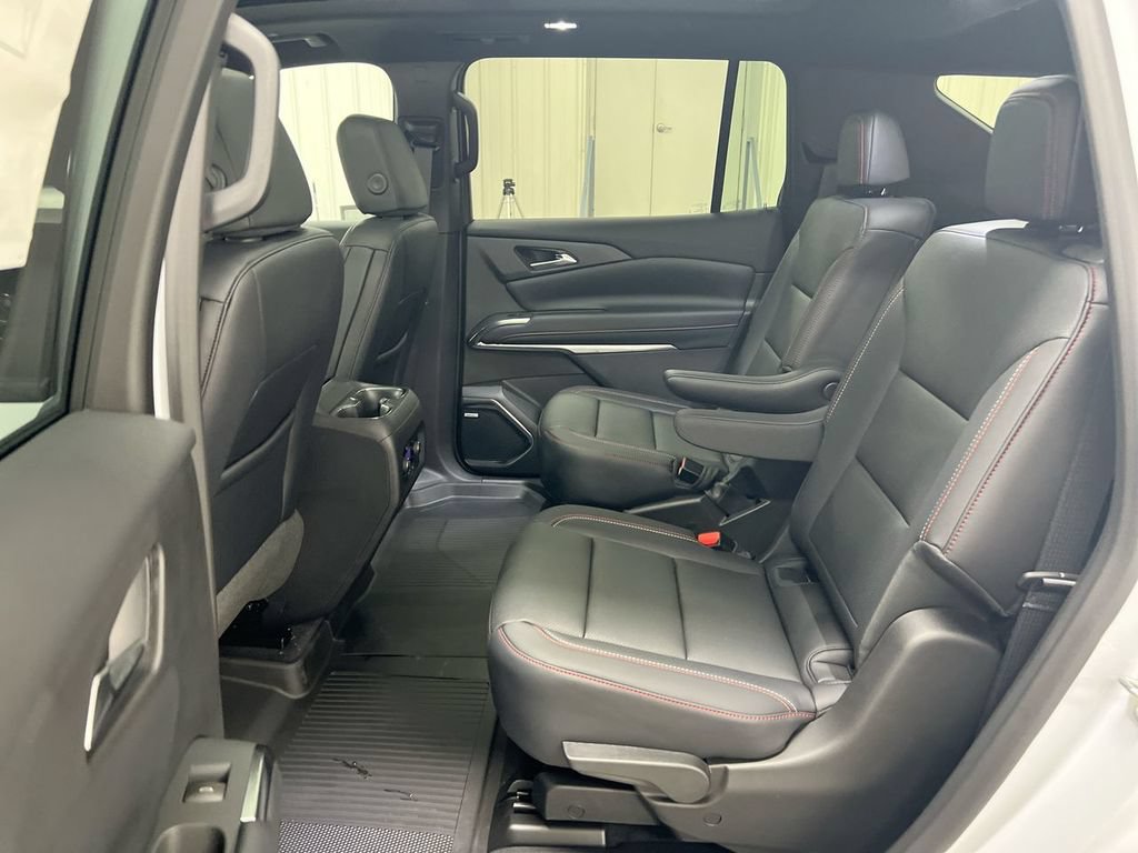 New 2026 Chevrolet Traverse Z71 w/ Enhanced Driving Package AWD/4WD image 24