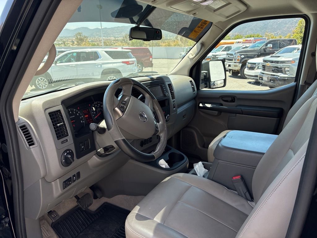 Used 2020 Nissan NV 3500 SL RWD image 9
