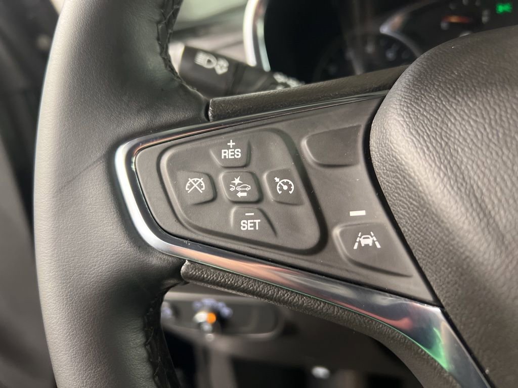 Used 2023 Chevrolet Equinox LT w/ Driver Convenience Package AWD/4WD image 18
