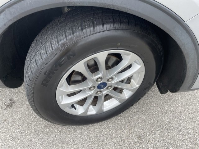 Used 2022 Ford Escape SE image 17