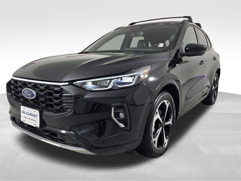 Used 2023 Ford Escape ST-Line Elite AWD/4WD image 2