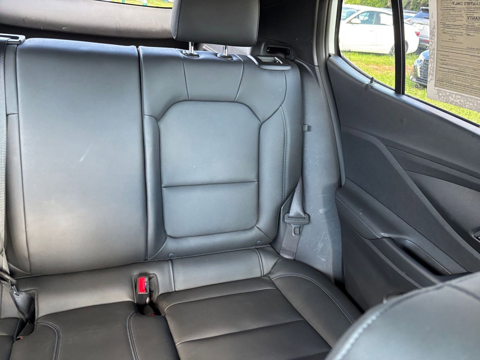 Used 2025 Buick Envista Sport Touring image 37