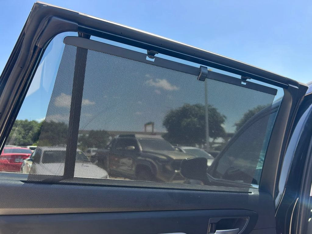 Used 2023 Toyota Highlander XLE FWD image 18