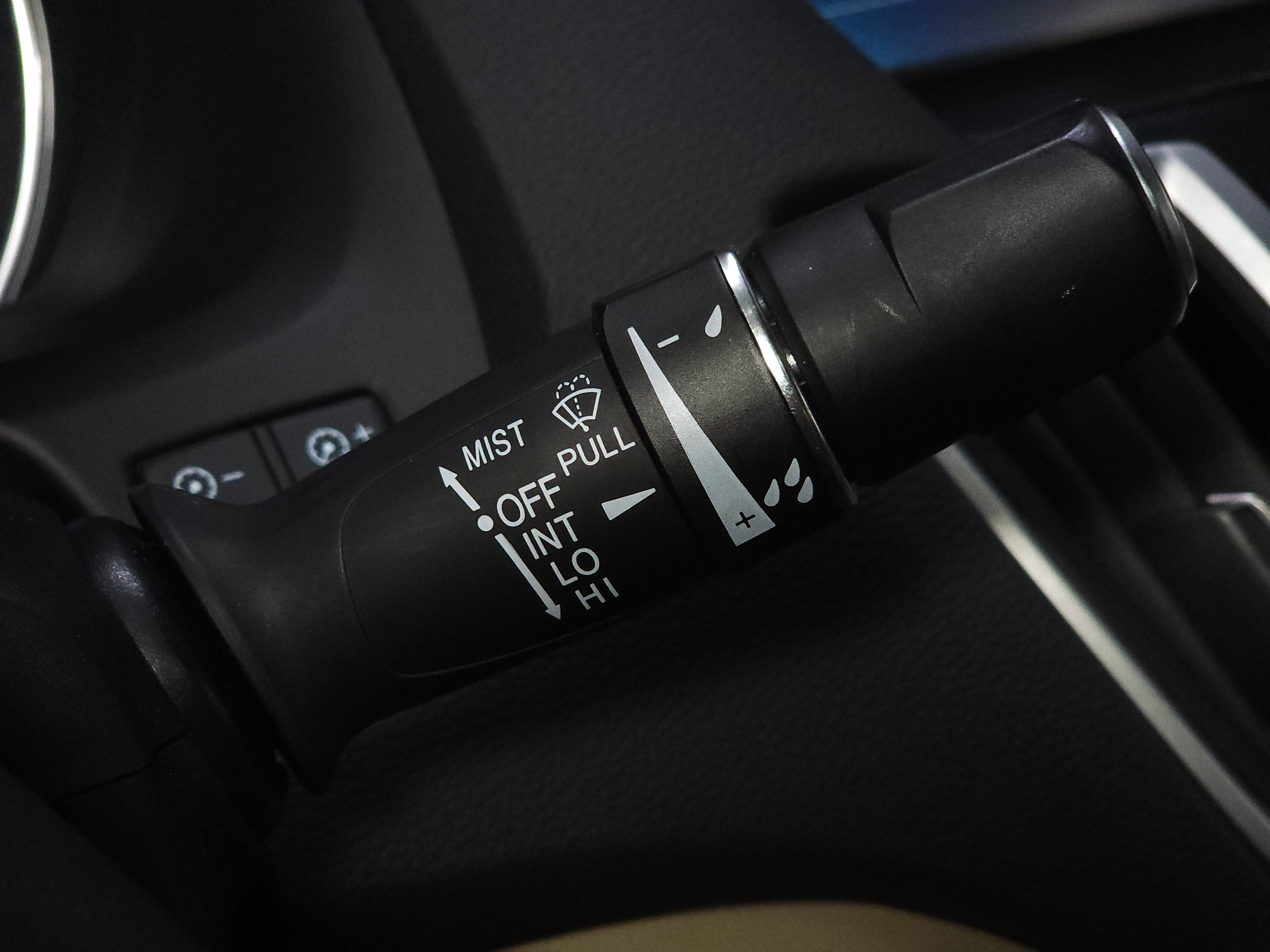 Used 2018 Acura TLX V6 image 25