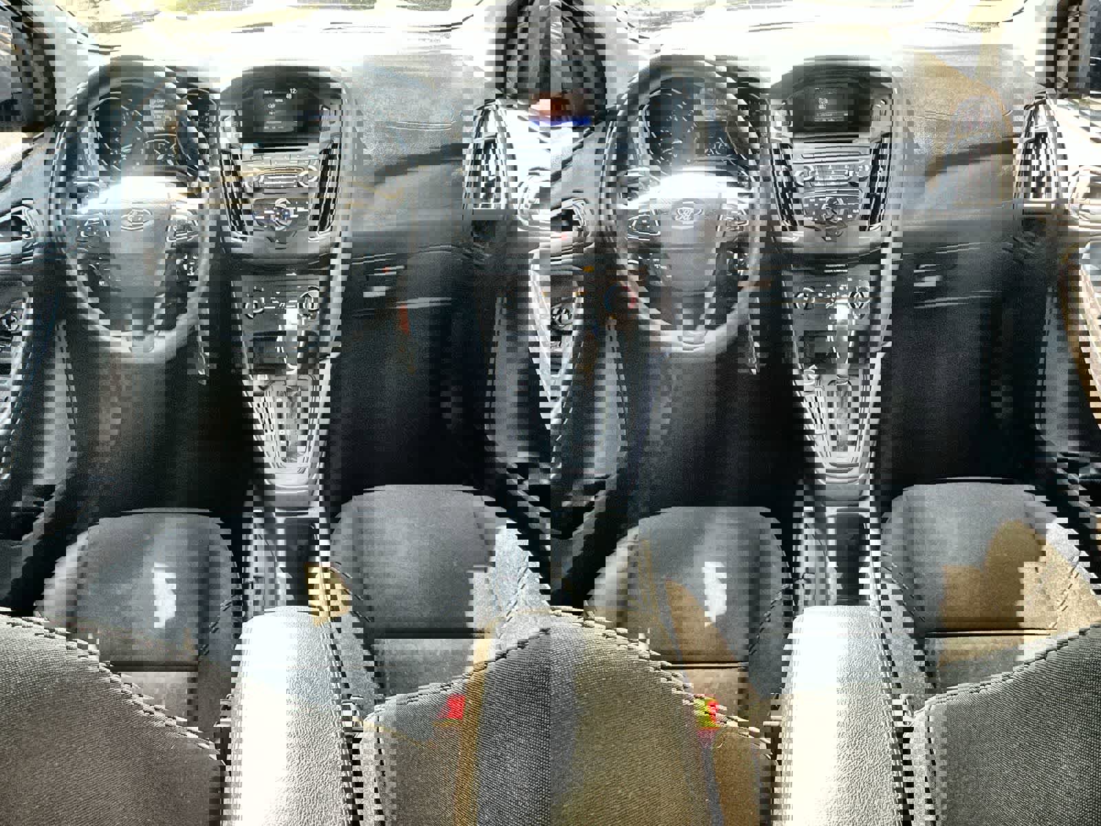 Used 2016 Ford Focus SE w/ SE Power Seat Package image 10