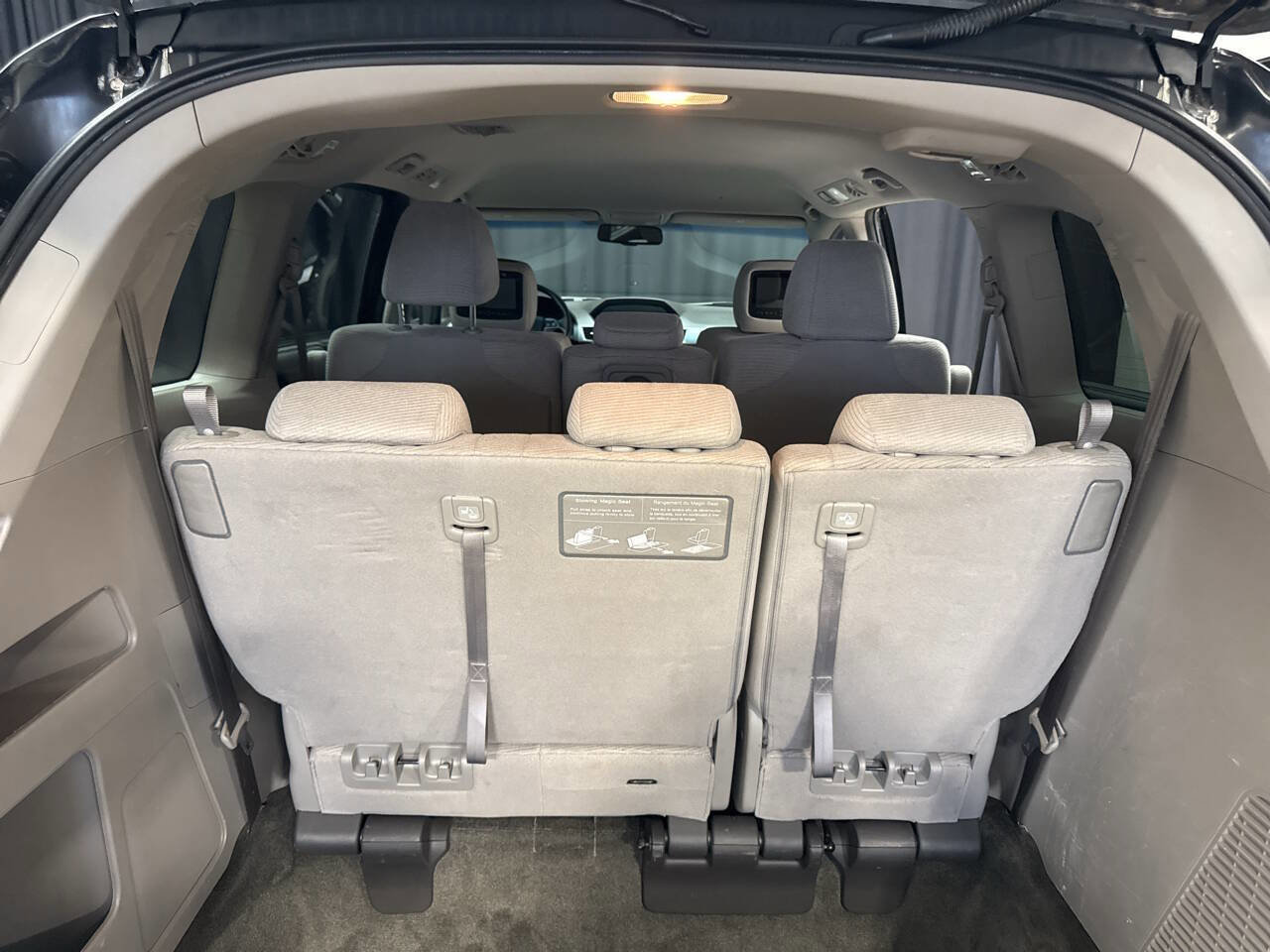Used 2011 Honda Odyssey EX image 27