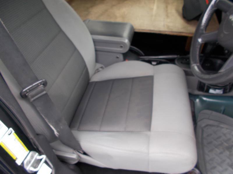 Used 2010 Jeep Wrangler Unlimited Sport image 20