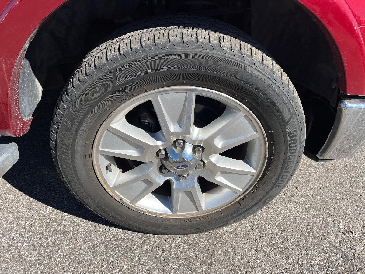 Used 2013 Ford F150 Lariat w/ Luxury Equipment Group RWD image 19