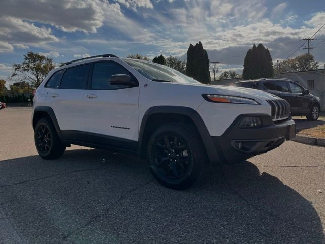 Used 2018 Jeep Cherokee Trailhawk image 7