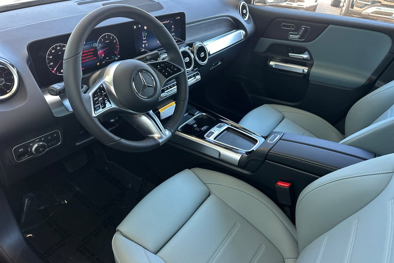 New 2026 Mercedes-Benz GLB 250 image 15