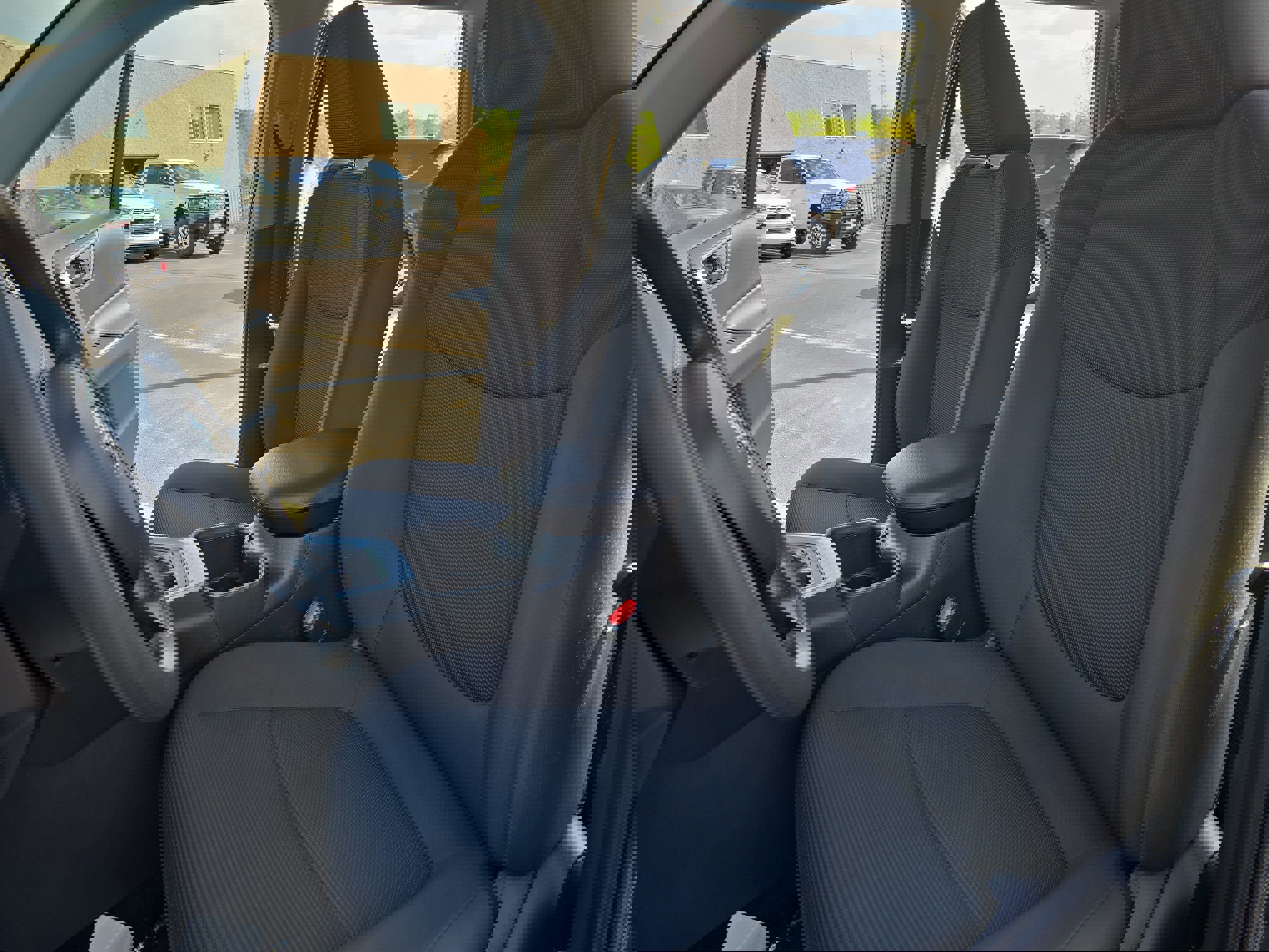 Used 2023 Toyota RAV4 LE image 14