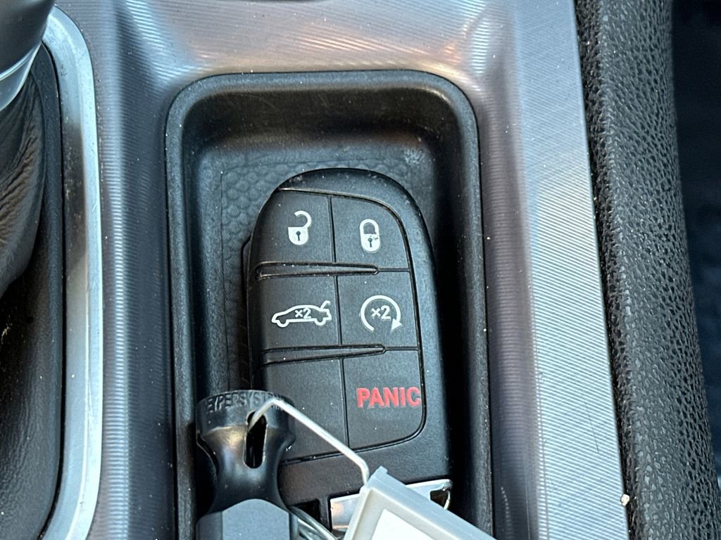 Used 2022 Dodge Charger SXT image 33