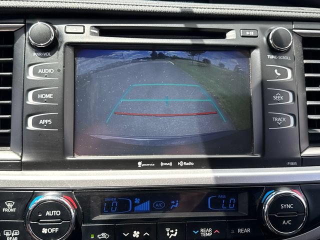 Used 2019 Toyota Highlander Plus AWD/4WD image 29