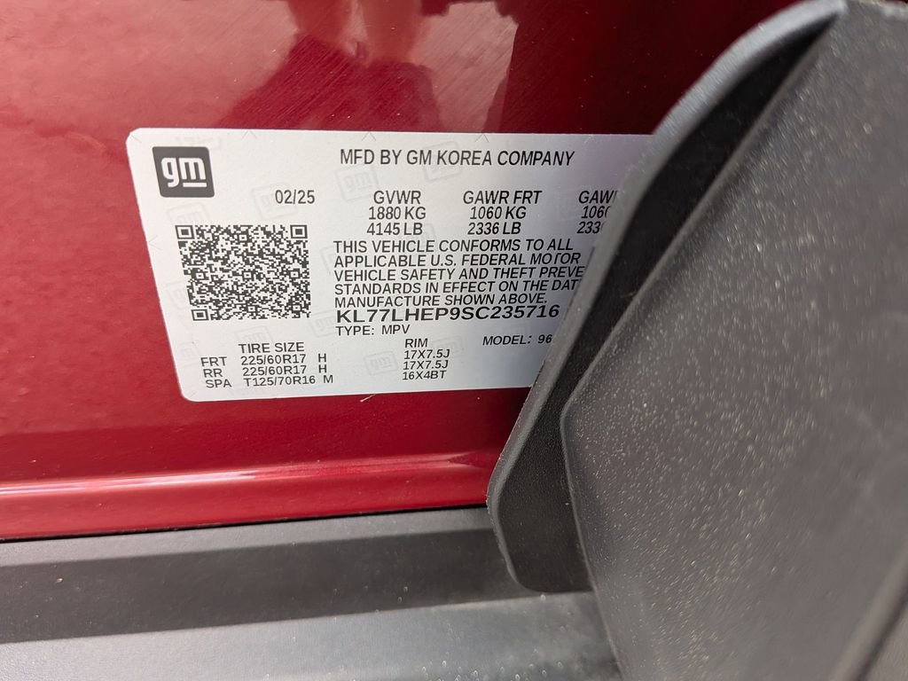 Used 2025 Chevrolet Trax LT w/ LT Convenience Package FWD image 33