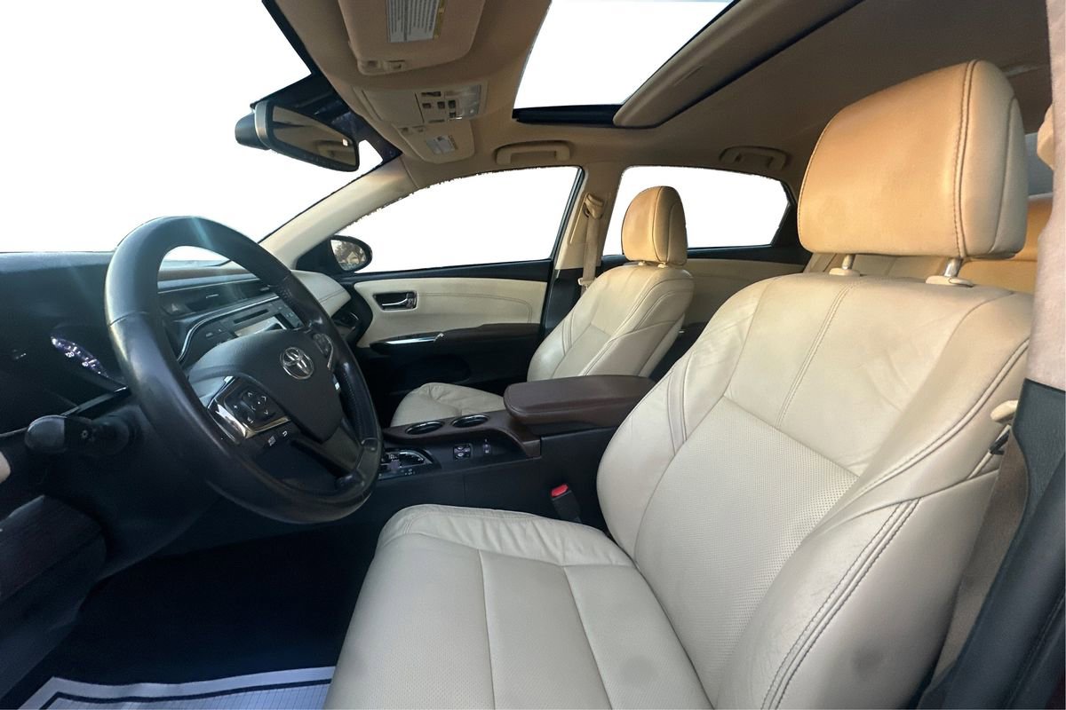 Used 2015 Toyota Avalon Limited image 9