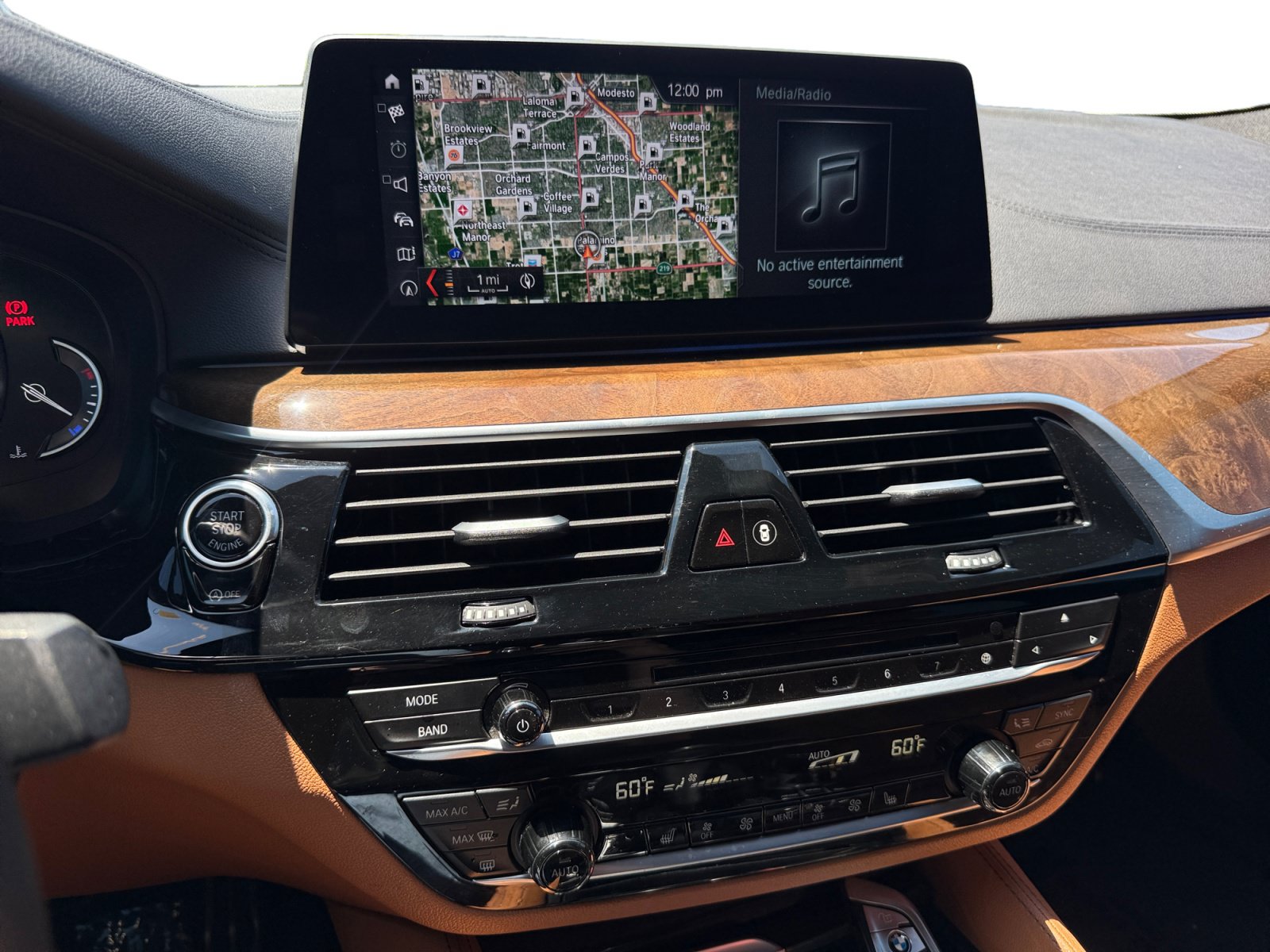 Used 2018 BMW M550i xDrive AWD/4WD image 12