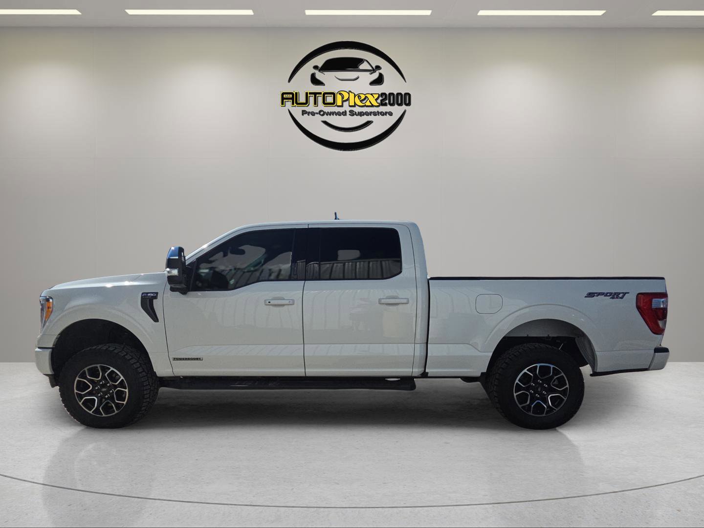 Used 2022 Ford F150 Lariat w/ Max Trailer Tow Package AWD/4WD image 4