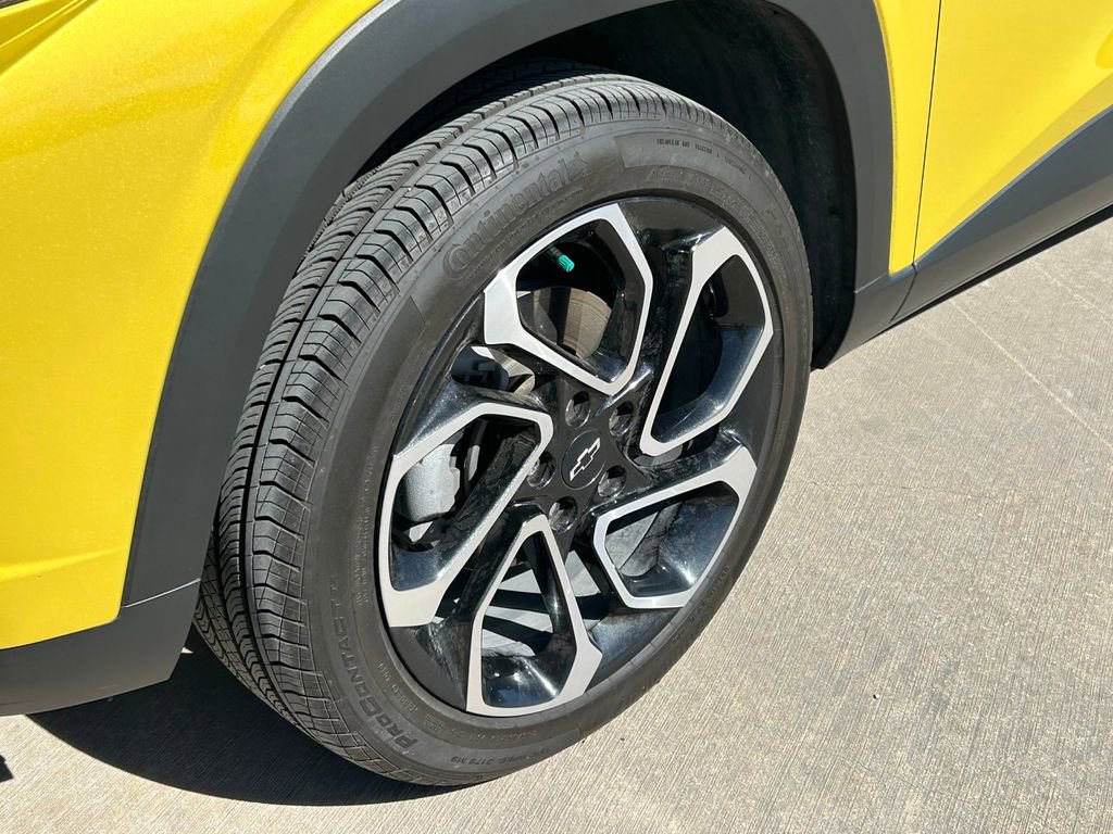 Used 2024 Chevrolet Trax RS FWD image 9