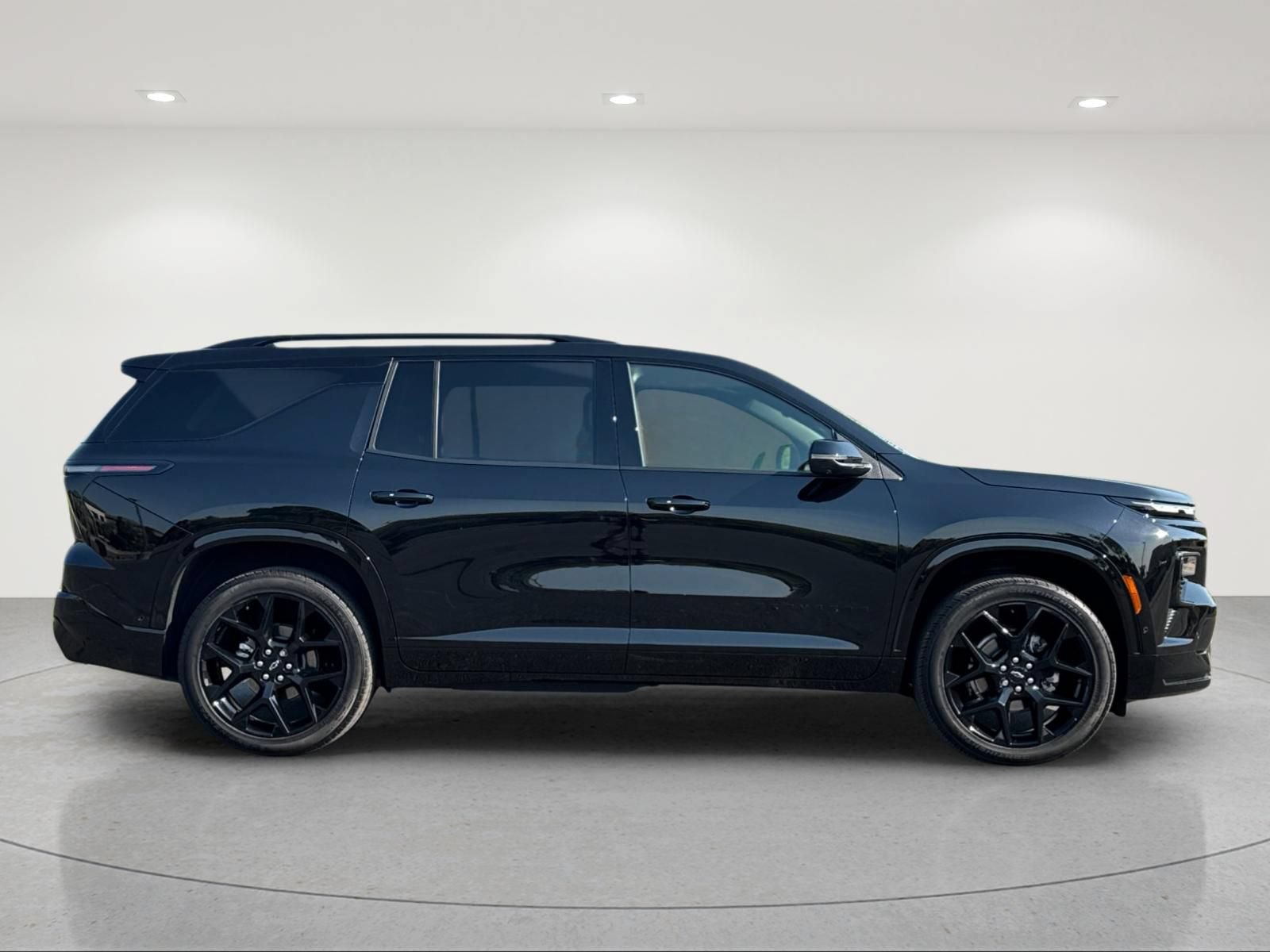 Used 2025 Chevrolet Traverse RS AWD/4WD image 6