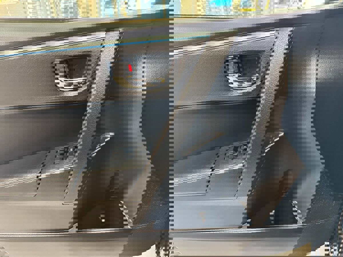 Used 2014 Toyota Corolla S image 14