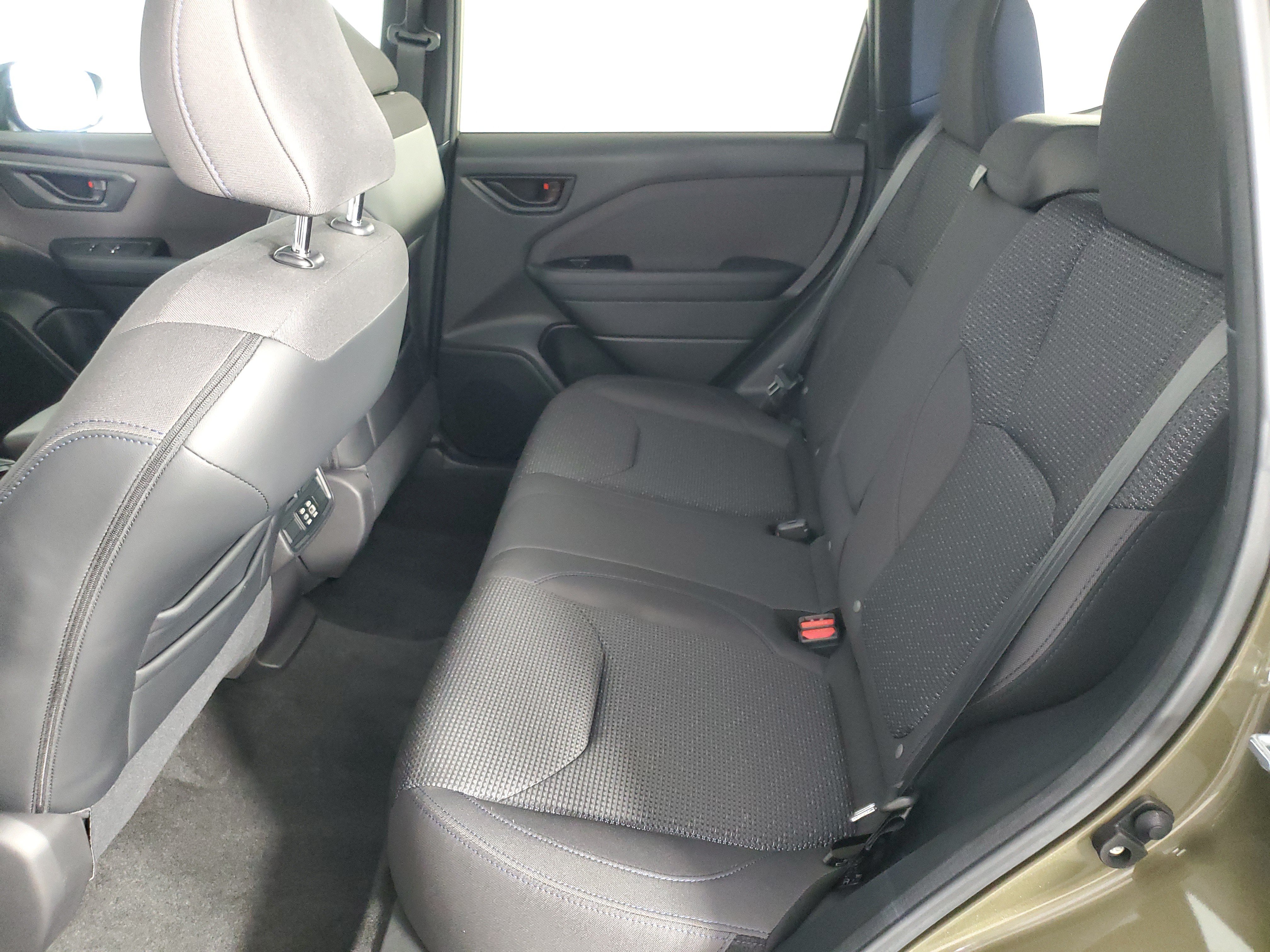Used 2026 Subaru Forester Premium AWD/4WD image 13