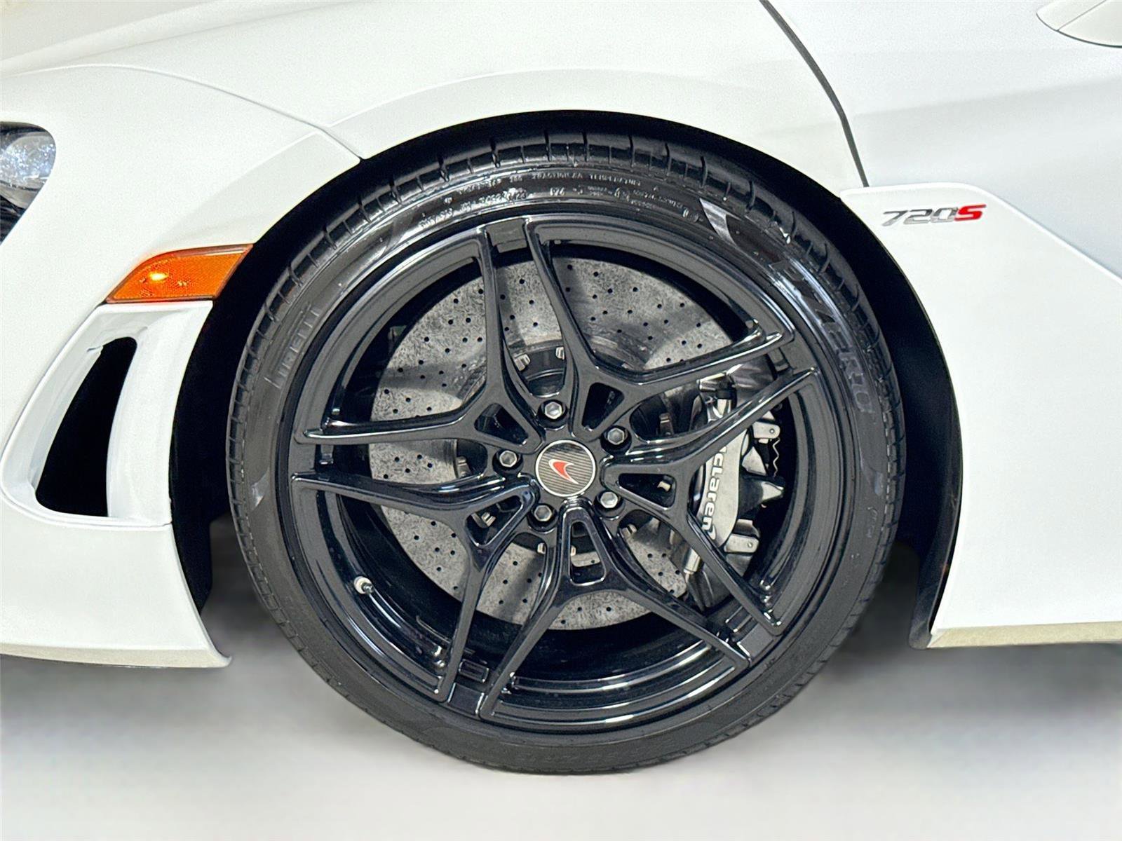 Used 2018 McLaren 720S image 36