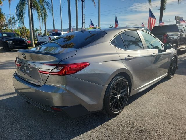Used 2026 Toyota Camry SE FWD image 7