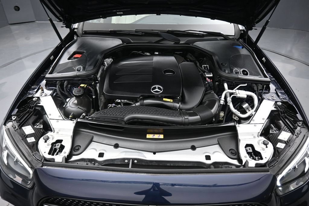 Used 2022 Mercedes-Benz E 350 Sedan w/ AMG Line Exterior image 53