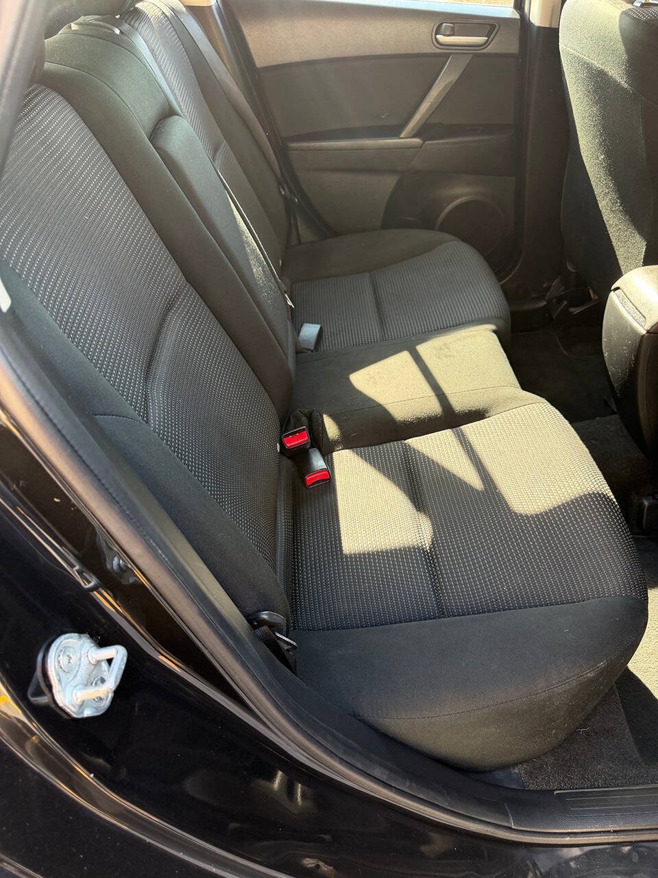 Used 2013 MAZDA MAZDA3 i Touring FWD image 17