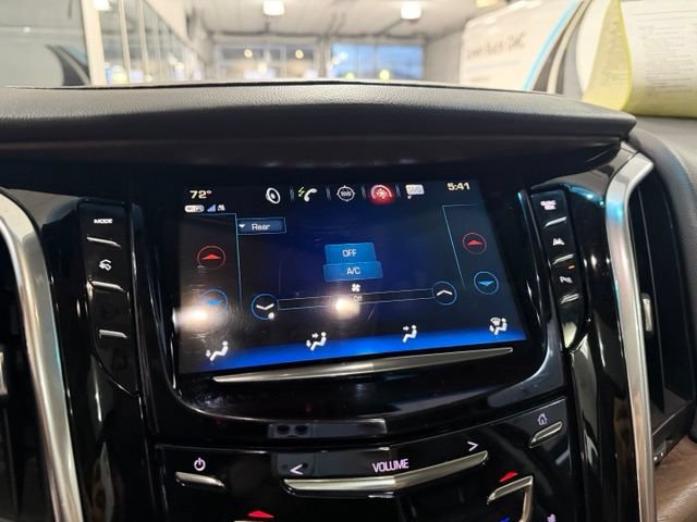 Used 2019 Cadillac Escalade ESV Premium Luxury AWD/4WD image 25