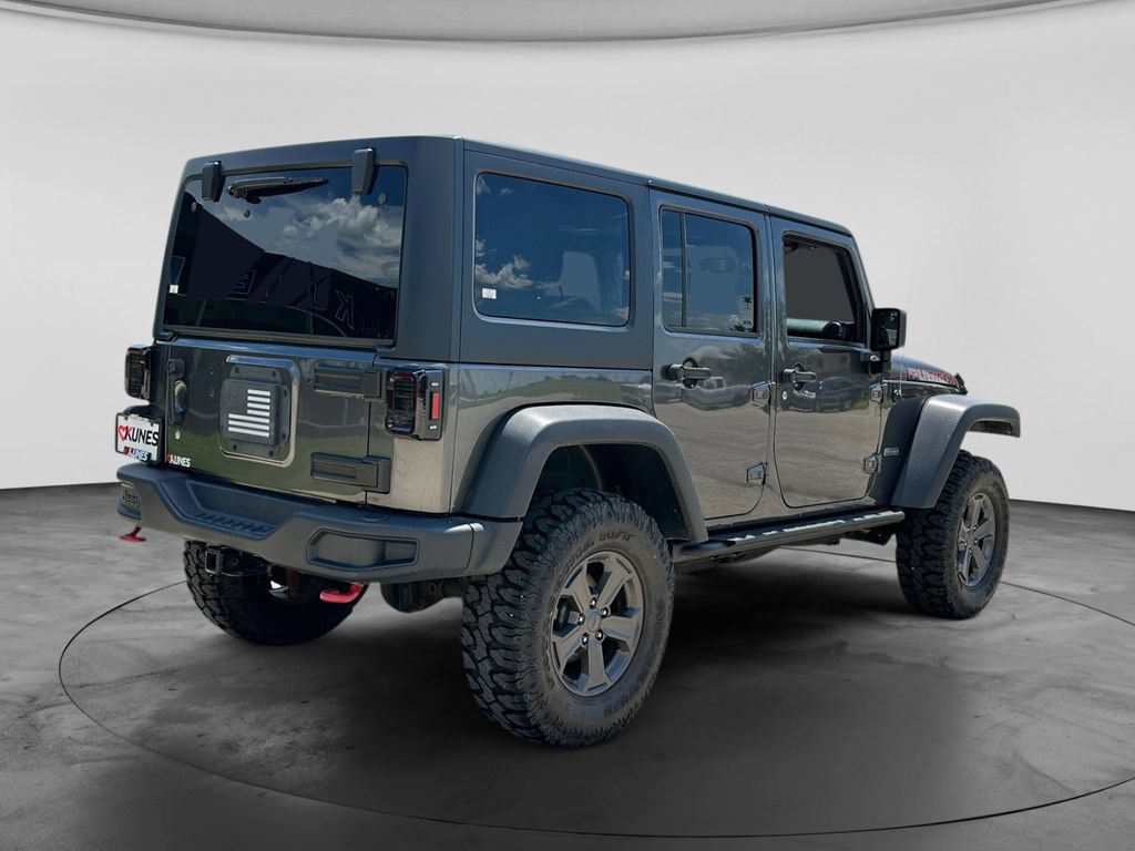 Used 2018 Jeep Wrangler Unlimited Rubicon w/ Connectivity Group AWD/4WD image 6