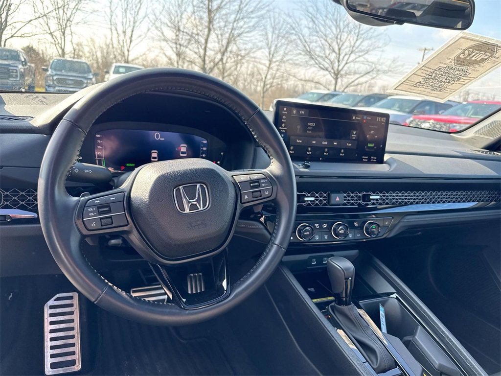 Used 2025 Honda Accord Sport image 11