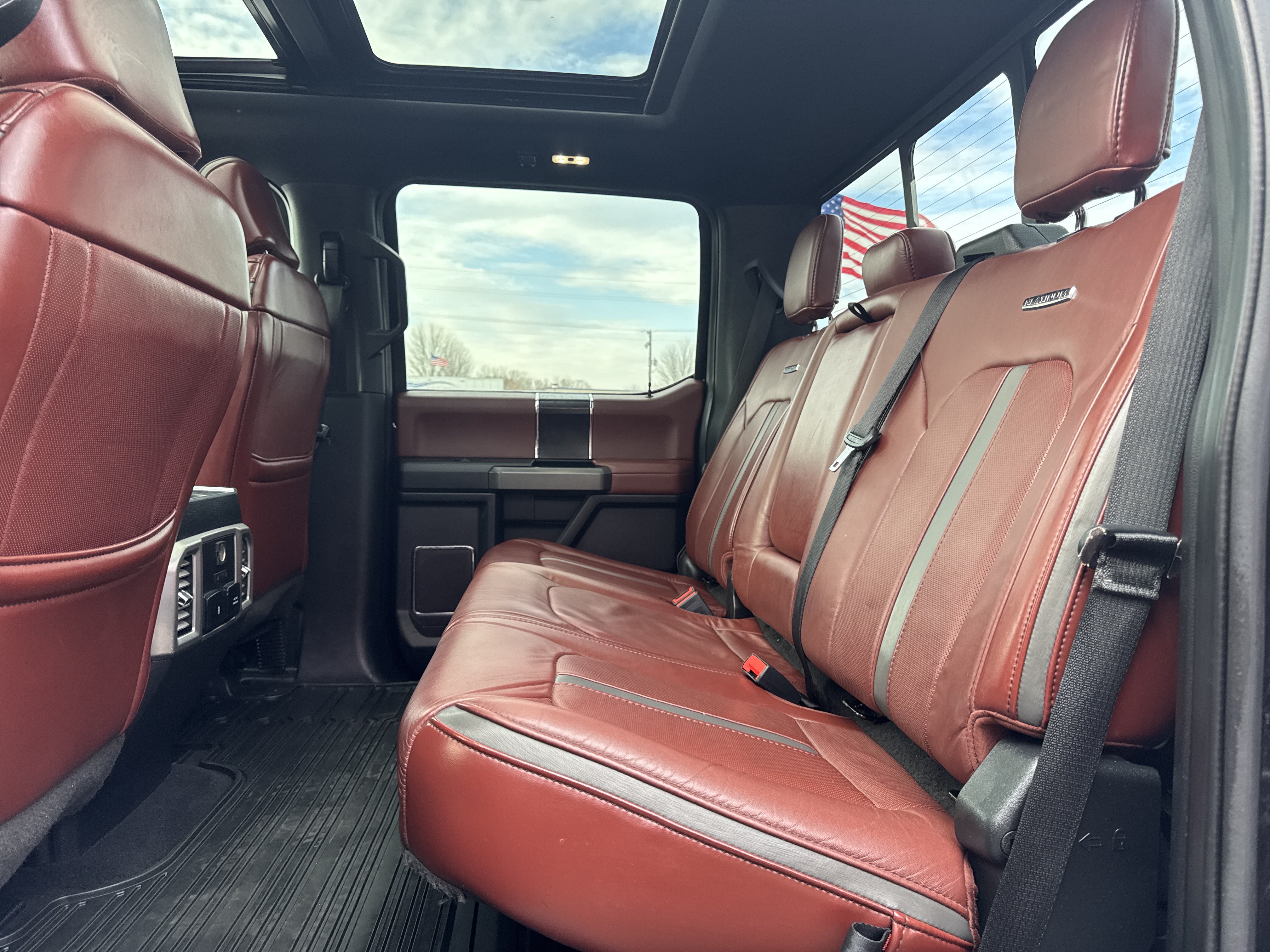 Used 2019 Ford F250 Platinum w/ Platinum Ultimate Package AWD/4WD image 33