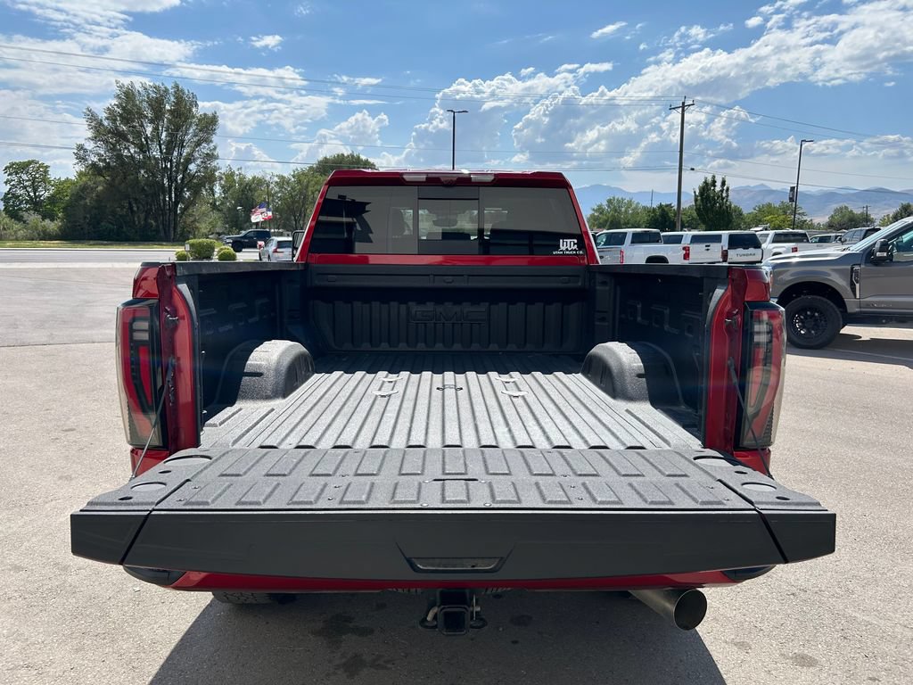 Used 2026 GMC Sierra 3500 AT4 w/ AT4 Premium Plus Package AWD/4WD image 7