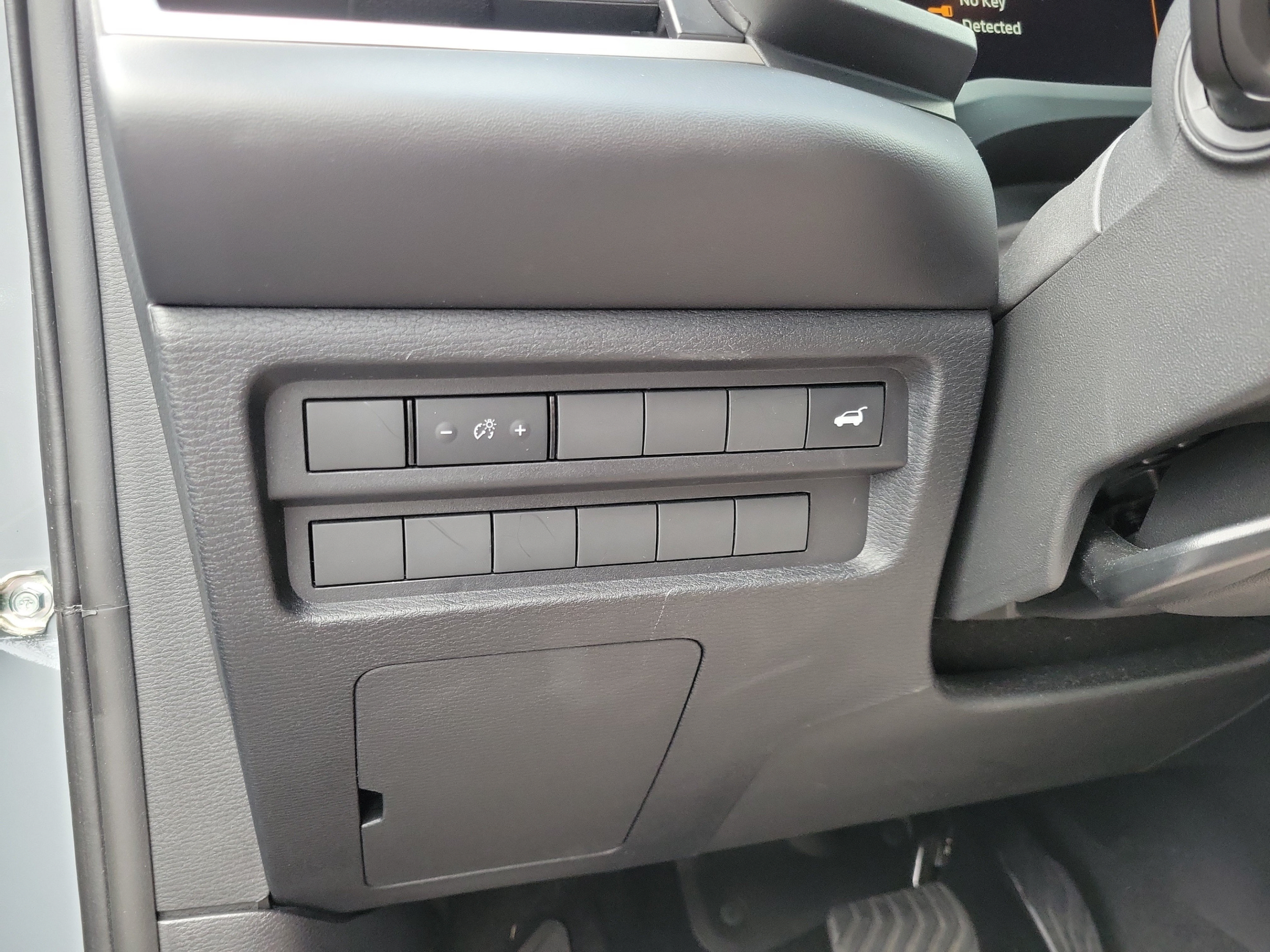 Used 2025 Mitsubishi Outlander SE FWD image 11