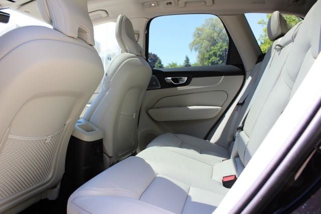 New 2026 Volvo XC60 T8 Ultra w/ Protection Package Premier AWD/4WD image 19
