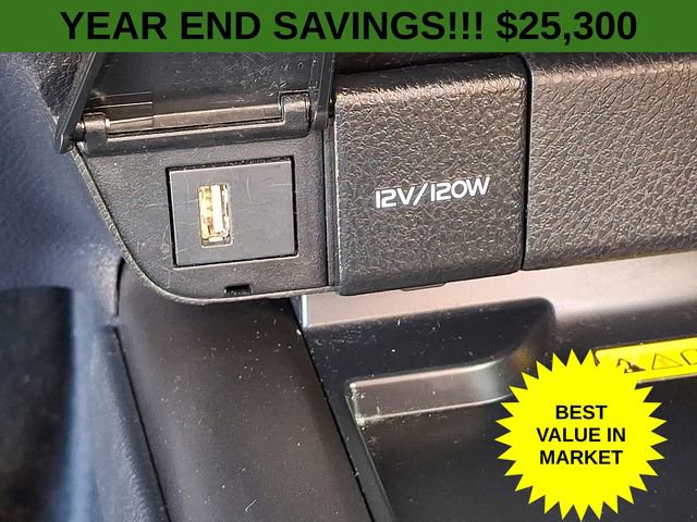 Used 2022 Toyota Camry XSE image 28