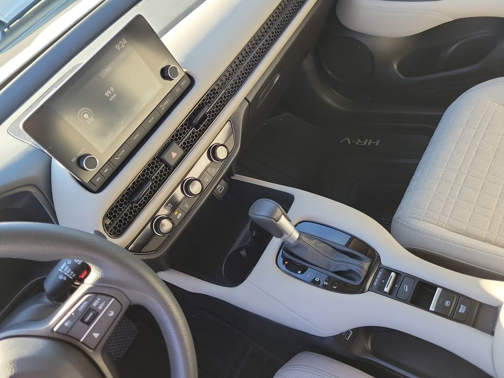 Certified 2023 Honda HR-V LX image 34